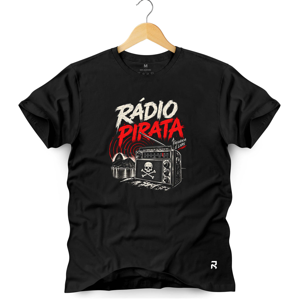 Camiseta Masculina Radio Pirata